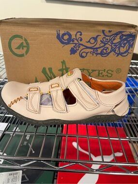 TMA Eyes Women’s Closed Toe Leather Sandals White Orange Size 42 EU / 11 US